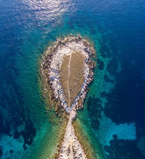 Shores of Vis