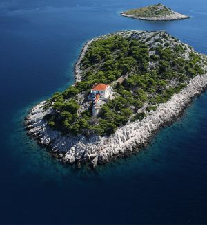 Tajer Lighthouse